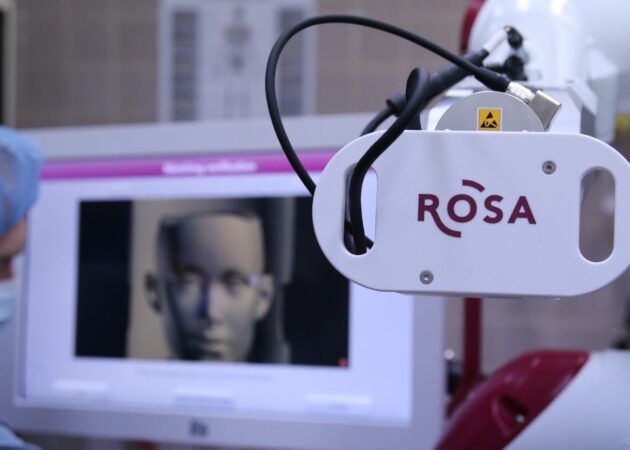 “Game-Changing” Robotic Arm, ROSA, Arrives for Purple Day